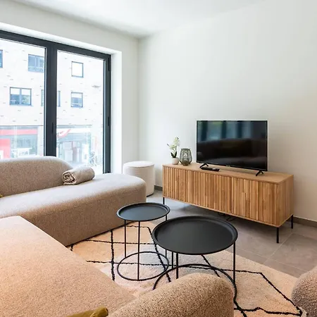 公寓 Brand New In The Centre Near The