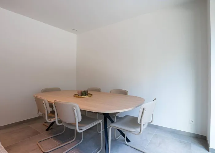 アパート Brand New In The Centre Near The