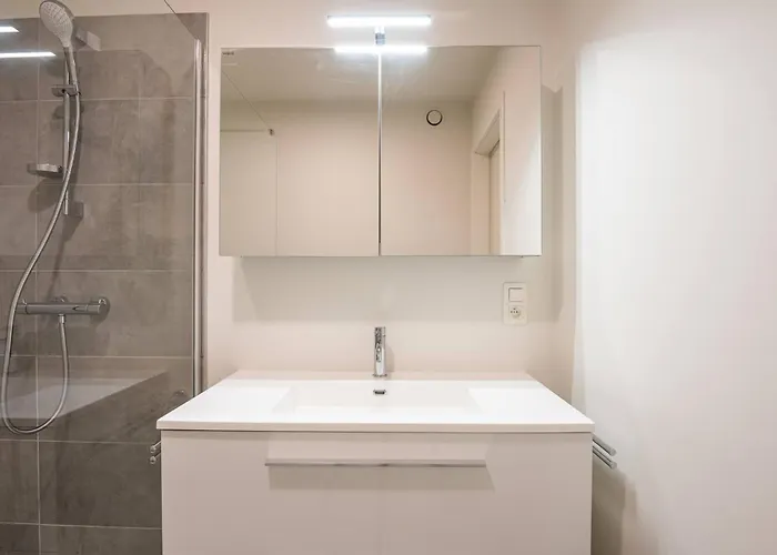 公寓 Brand New In The Centre Near The